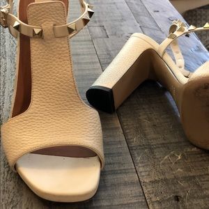 Valentino Shoes - Valentino-Rockstud cut out Ankle Sandal Valentino Shoes - Valentino-Rockstud cut out Ankle Sandal